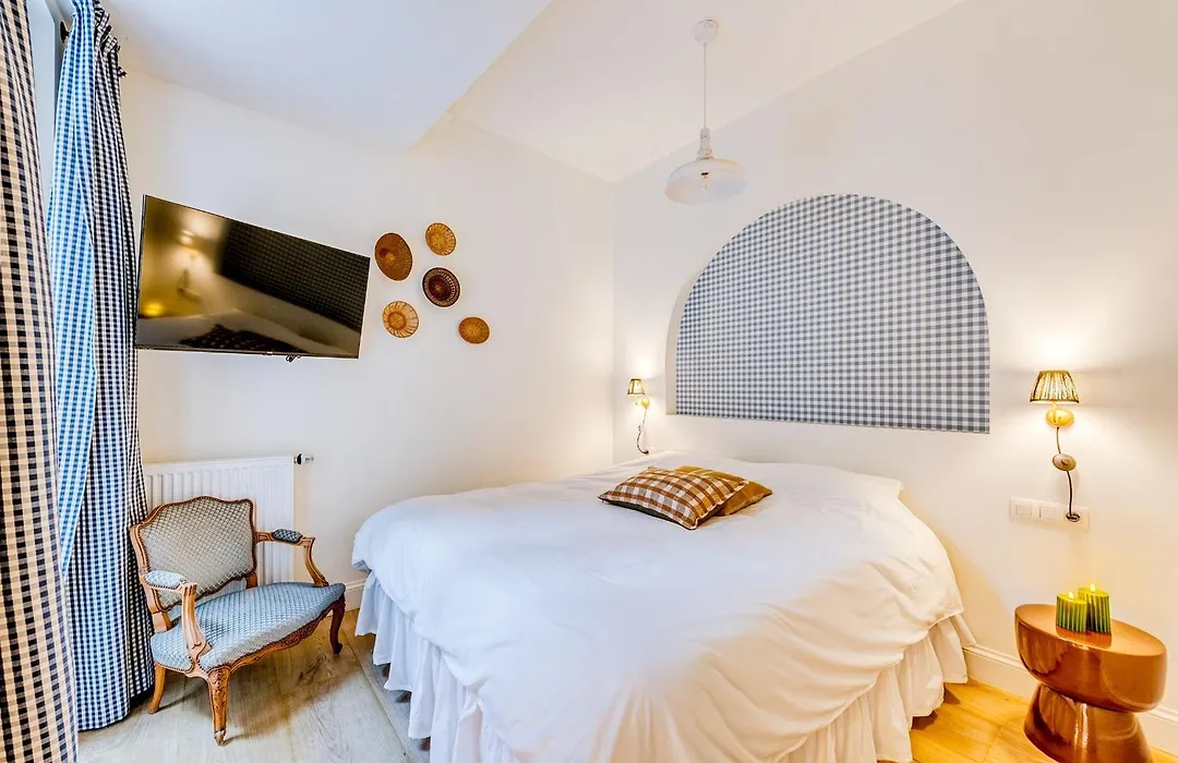 Miss Tinguett 3 Private Rooms Historic Boutique Stay With Private Sauna Central Bruges-1